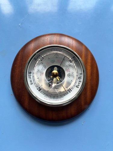 Barometer,Firma
